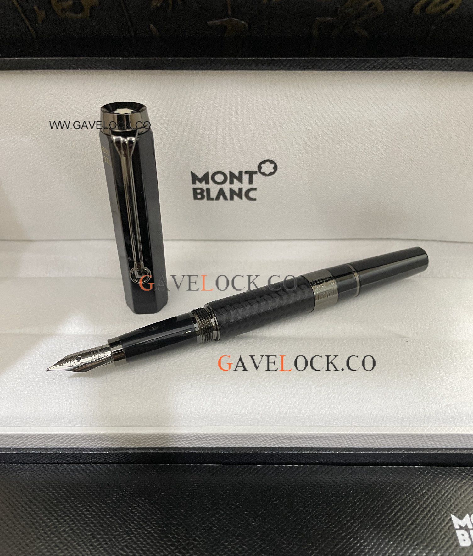 AAA Replica Montblanc Shakespeare Fountain Black Resin